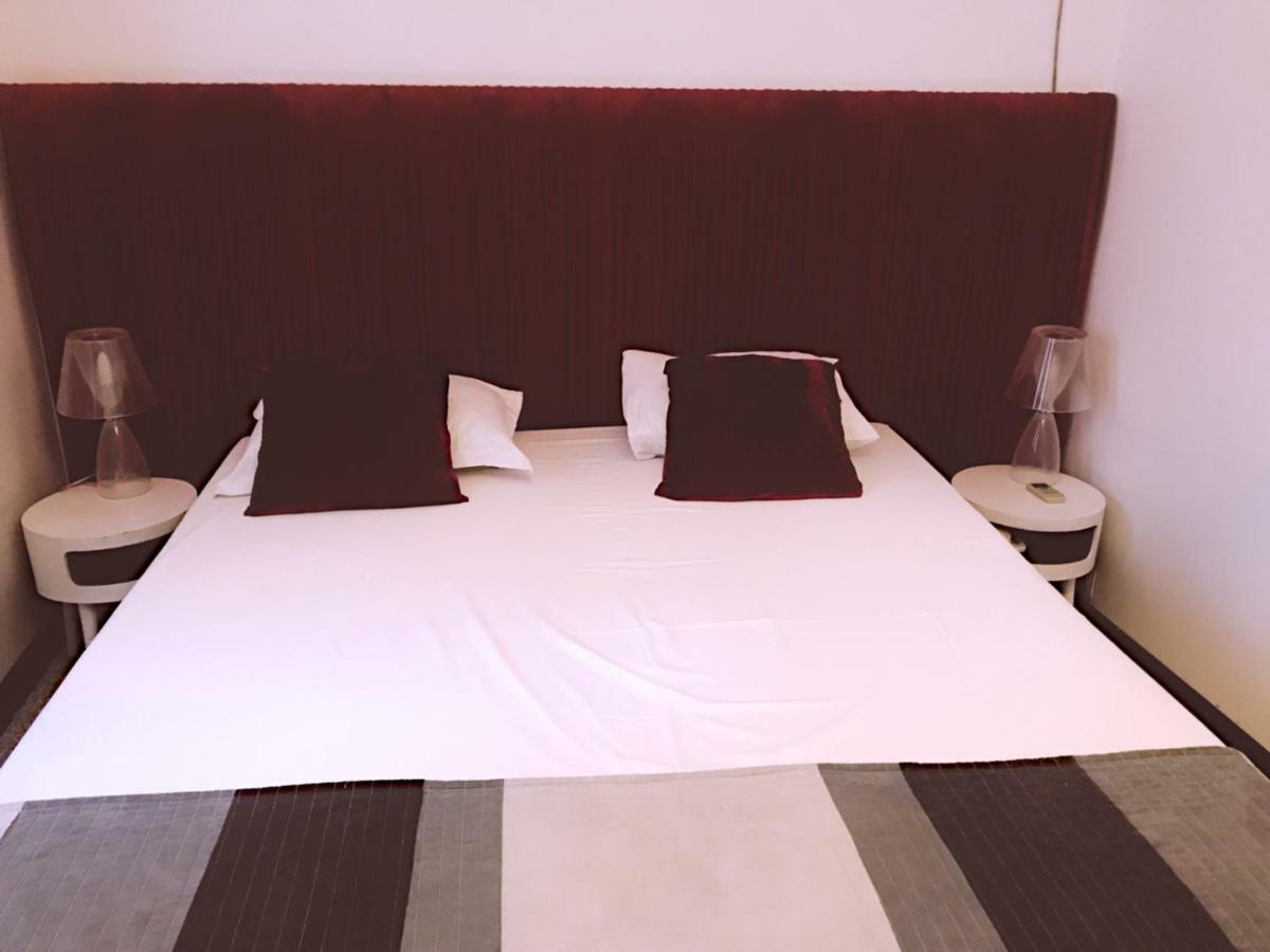 Opera Hotel Tbilisi Eksteriør billede